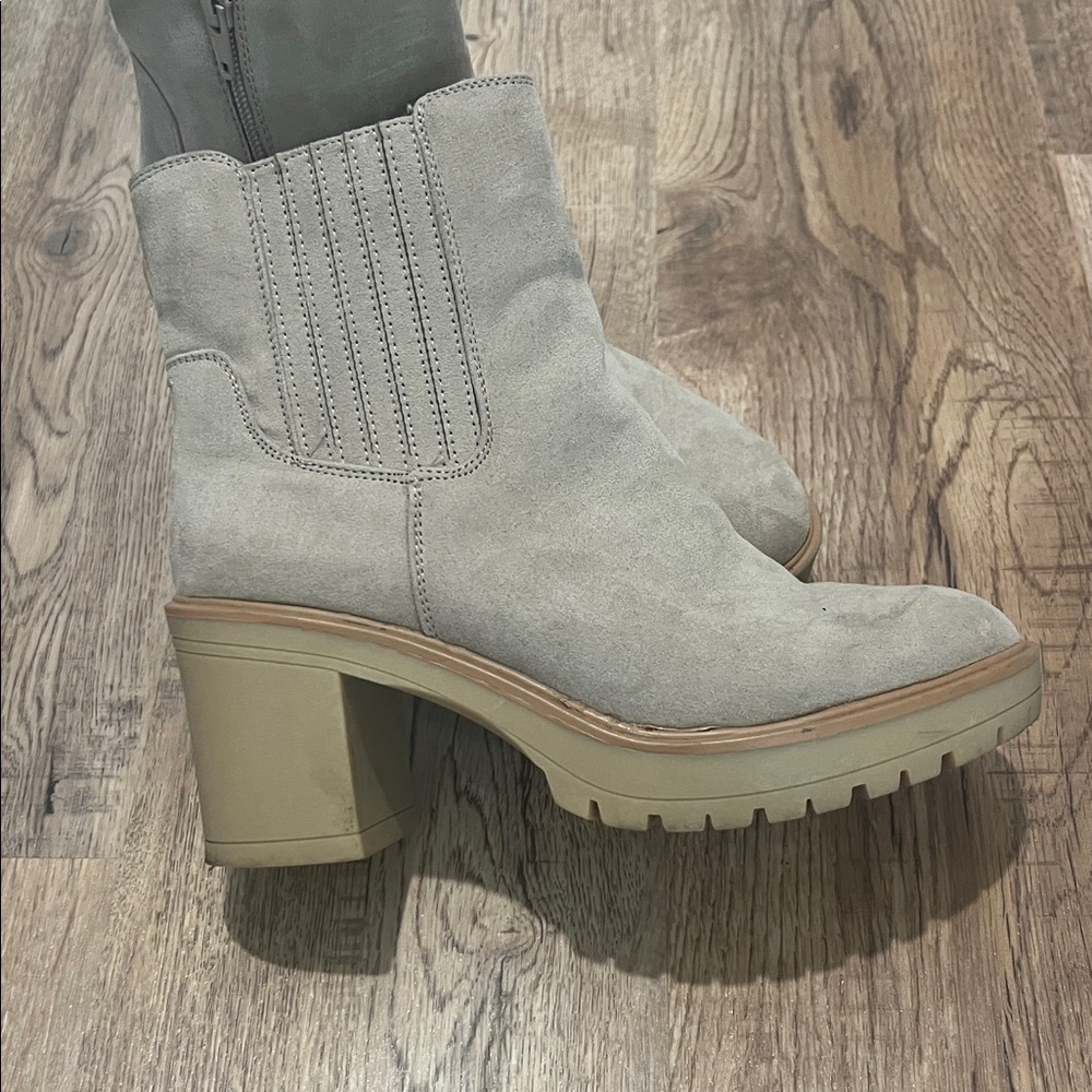 Universal Thread Taupe Heeled Boots - Picture 2 of 3